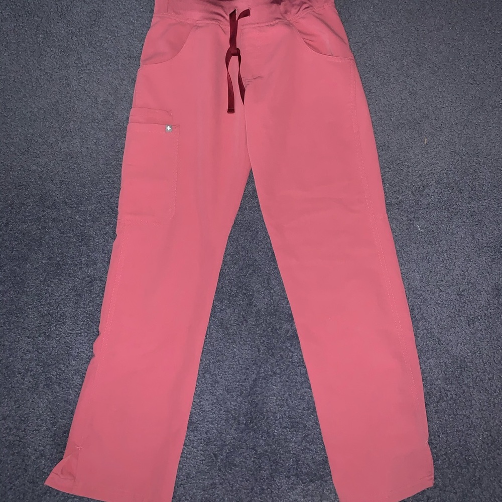 Figs Kade Cargo Rose Quartz size Petite XS